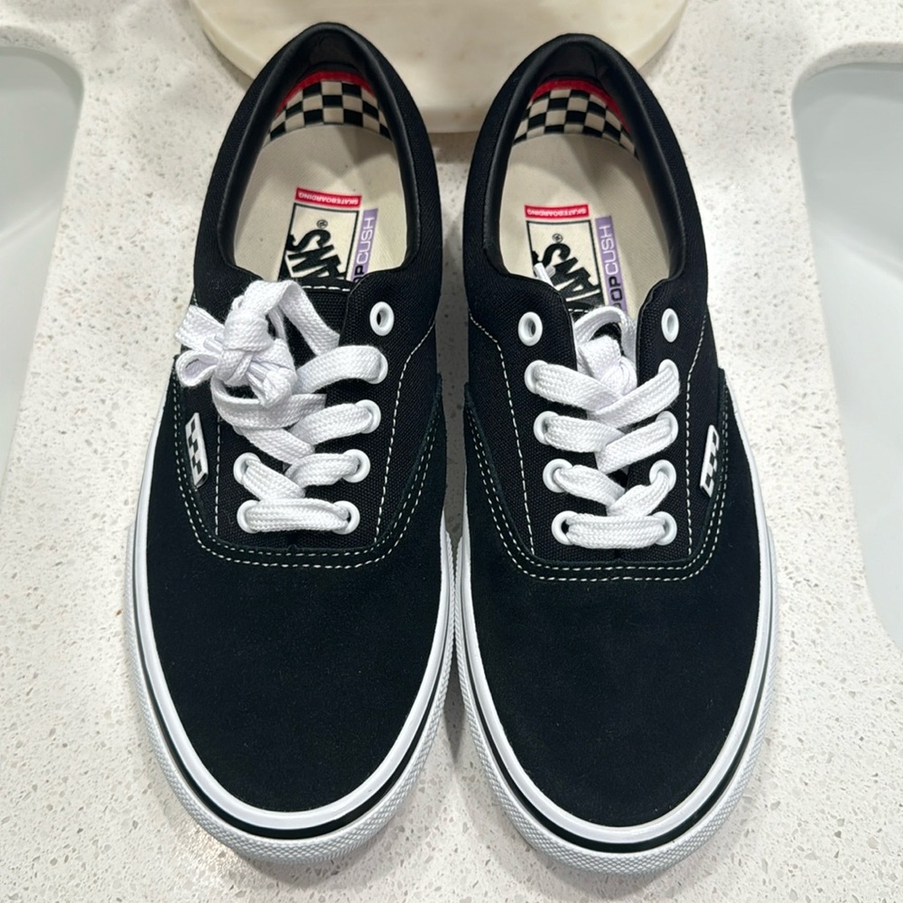 *BRAND NEW* Vans skateboard popcush shoes, Size 8 1/2 (men’s), size 10 (women’s)